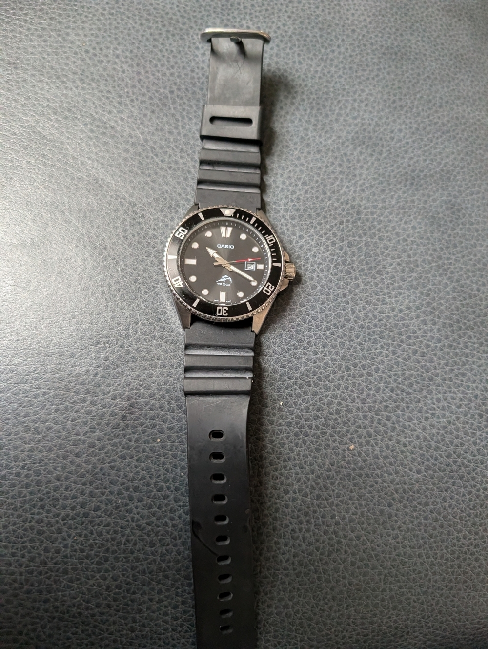 Casio MDV106 Series | Unisex Analog Watch